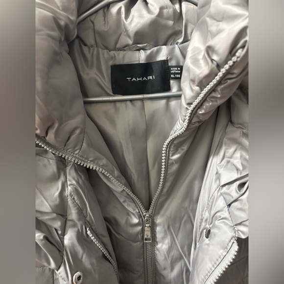 Tahari Casey Fitted Puffer Coat for Women-Quilted Winter Coat with Bib Size XL - Picture 3 of 8